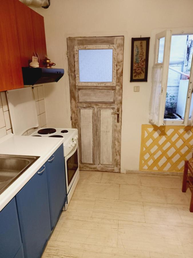 卡拉马塔Στην Αυλή Της Ράχης公寓 外观 照片